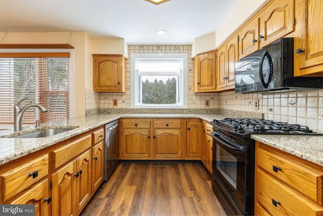 1211 GOODMAN DR, Fort Washington, PA 19034