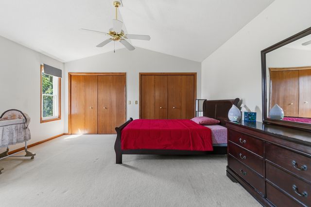 4608 WILLOW WOOD Court, Davenport, IA 52807
