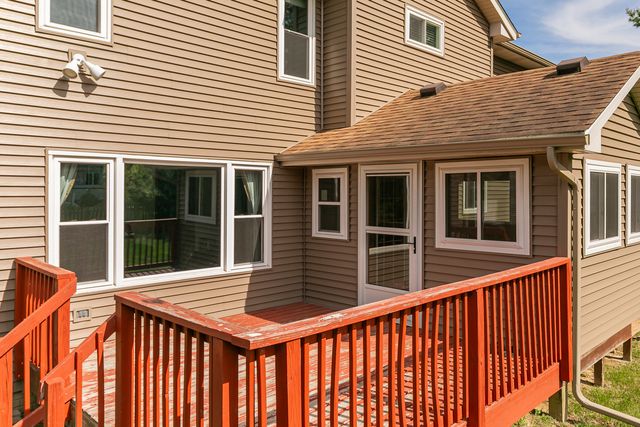 4608 WILLOW WOOD Court, Davenport, IA 52807