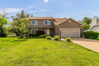 4608 WILLOW WOOD Court, Davenport, IA 52807