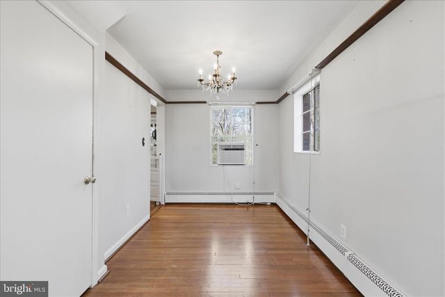 4728 GROVES LN, Fairfax, VA 22030