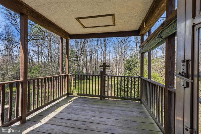 4728 GROVES LN, Fairfax, VA 22030