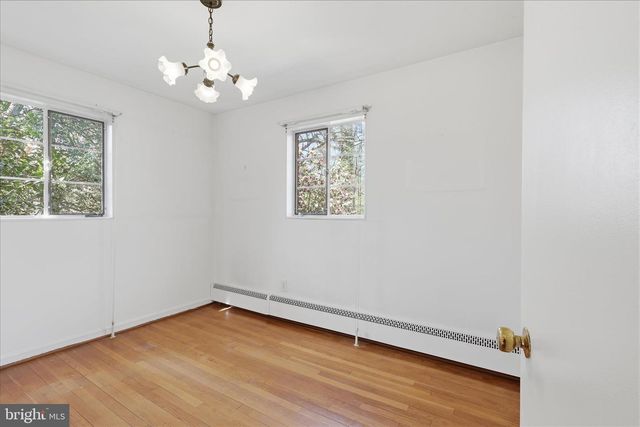 4728 GROVES LN, Fairfax, VA 22030