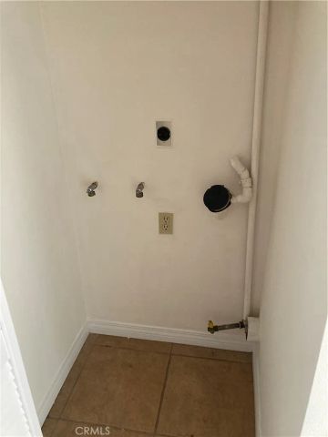 8505 Columbus Avenue 211, North Hills, CA 91343