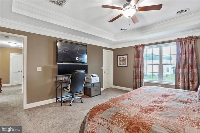 9337 LINDALE AVE, Greencastle, PA 17225