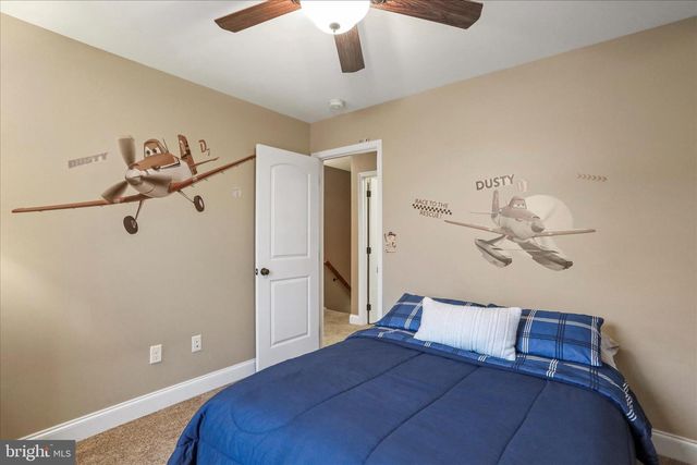 9337 LINDALE AVE, Greencastle, PA 17225