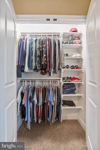 9337 LINDALE AVE, Greencastle, PA 17225