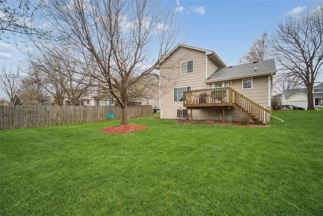 5143 69th Street, Urbandale, IA 50322