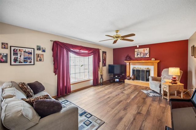 5143 69th Street, Urbandale, IA 50322