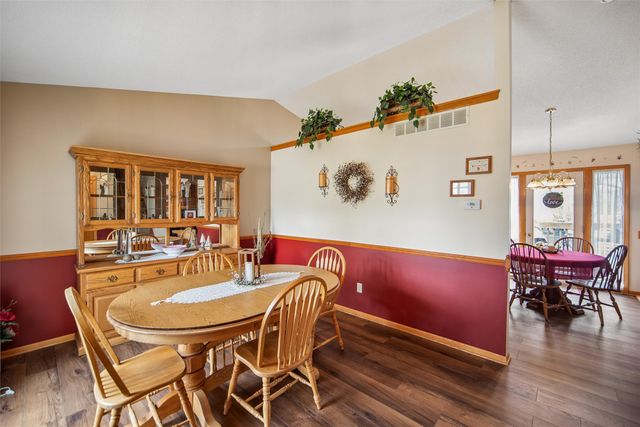 5143 69th Street, Urbandale, IA 50322