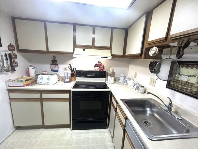 4115 S SEMORAN BOULEVARD 19, Orlando, FL 32822