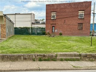 610 Central Avenue, Charleston, WV 25302