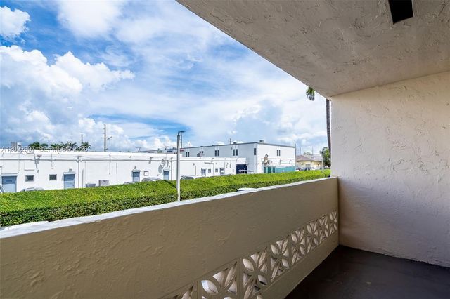 14500 SW 88th Avenue 241, Palmetto Bay, FL 33176