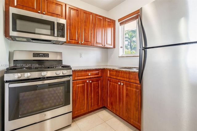 14500 SW 88th Avenue 241, Palmetto Bay, FL 33176