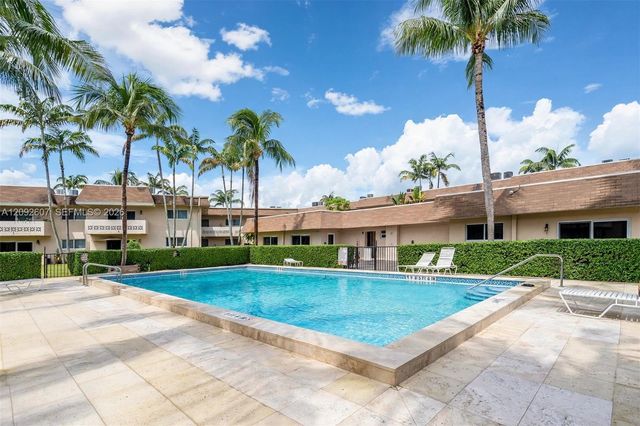 14500 SW 88th Avenue 241, Palmetto Bay, FL 33176