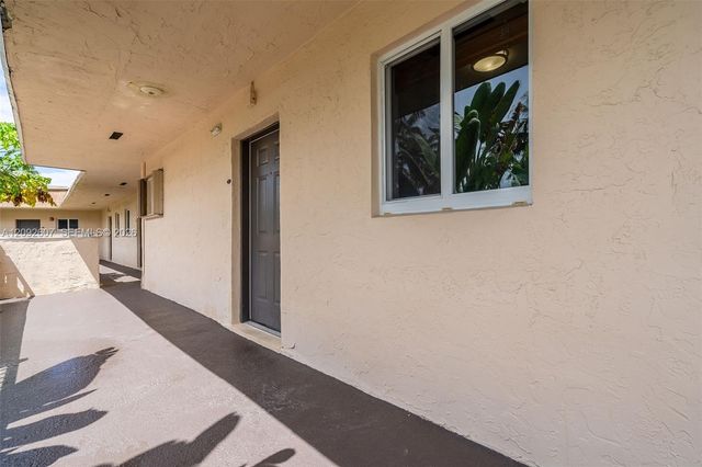 14500 SW 88th Avenue 241, Palmetto Bay, FL 33176