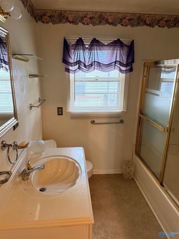 2509 Larry Street SW, Huntsville, AL 35805