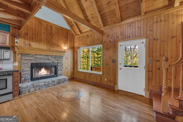 601 Beaver Lake Drive, Clarkesville, GA 30523