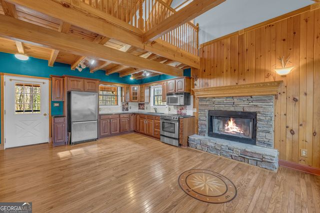 601 Beaver Lake Drive, Clarkesville, GA 30523