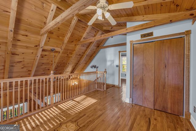 601 Beaver Lake Drive, Clarkesville, GA 30523