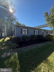24110 N PATUXENT BEACH RD, California, MD 20619