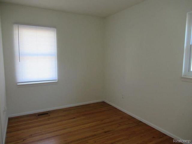 10 3rd Street, Mount Clemens, MI 48043