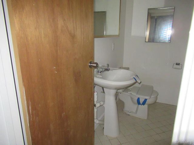 10 3rd Street, Mount Clemens, MI 48043