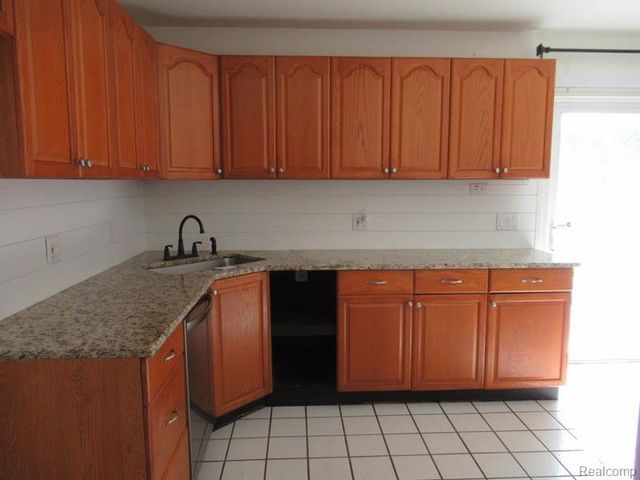 10 3rd Street, Mount Clemens, MI 48043