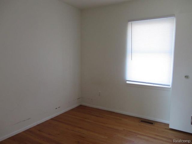 10 3rd Street, Mount Clemens, MI 48043