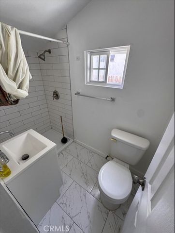 563 W 12th Street, San Pedro, CA 90731