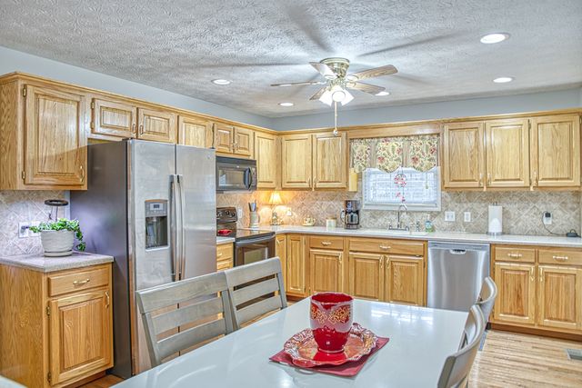 317 Taylor Cir, Cookeville, TN 38506