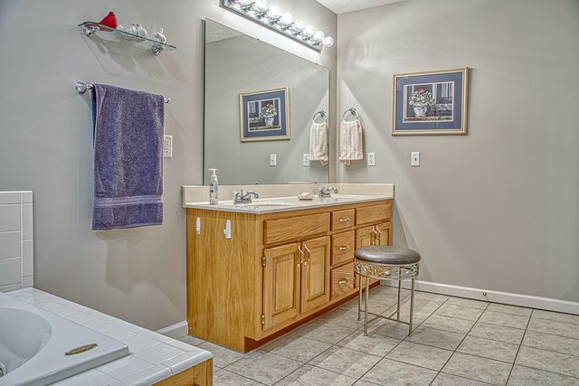 317 Taylor Cir, Cookeville, TN 38506