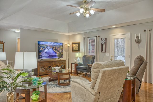 317 Taylor Cir, Cookeville, TN 38506