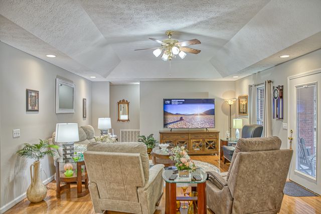 317 Taylor Cir, Cookeville, TN 38506