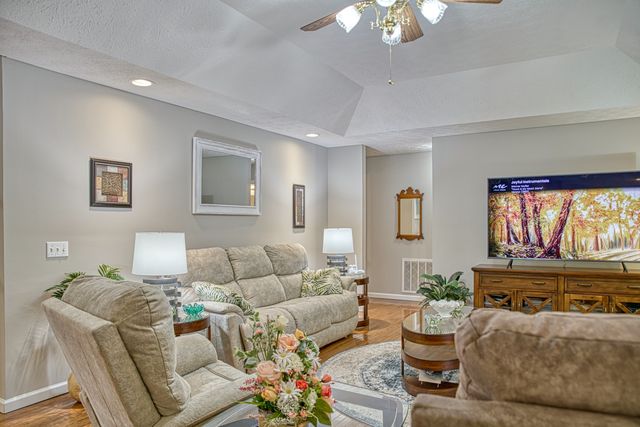 317 Taylor Cir, Cookeville, TN 38506