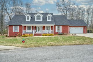 317 Taylor Cir, Cookeville, TN 38506