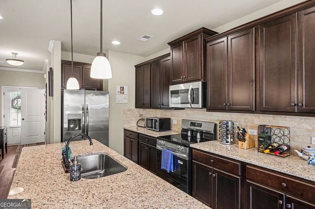 102 Douglas Fir Drive, Jackson, GA 30233