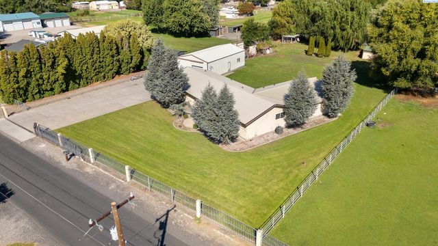 210506 E Cochran Rd, Kennewick, WA 99337