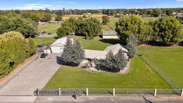 210506 E Cochran Rd, Kennewick, WA 99337