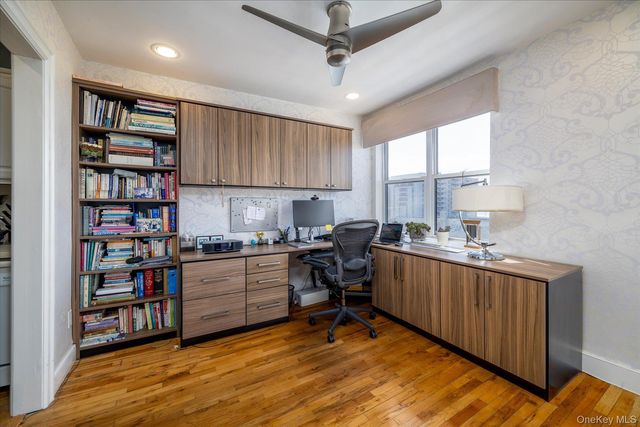 333 E Broadway 4H, Long Beach, NY 11561