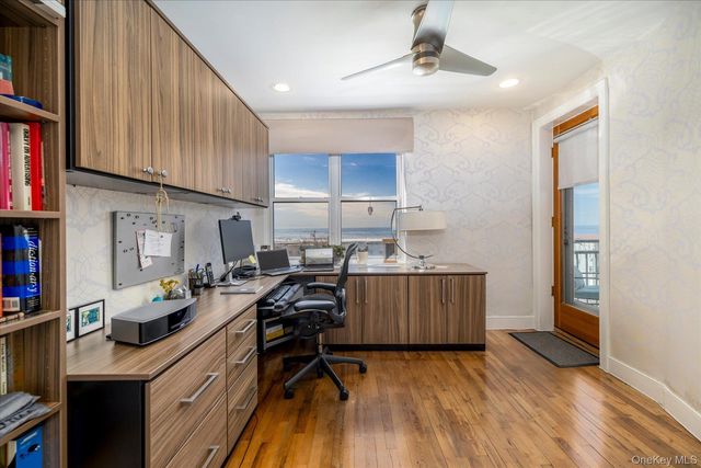 333 E Broadway 4H, Long Beach, NY 11561