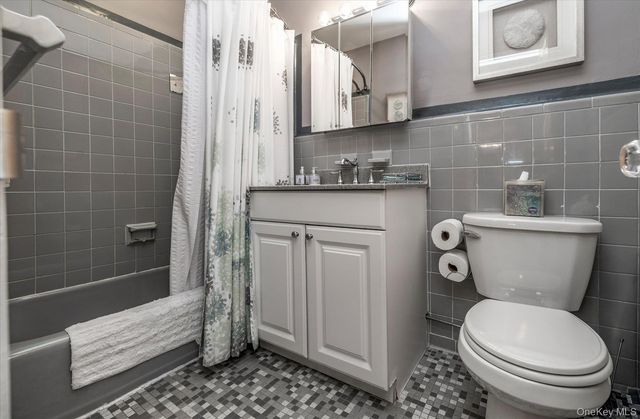 333 E Broadway 4H, Long Beach, NY 11561