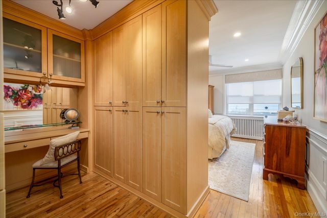 333 E Broadway 4H, Long Beach, NY 11561