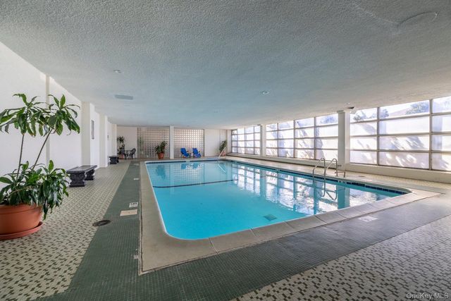 333 E Broadway 4H, Long Beach, NY 11561