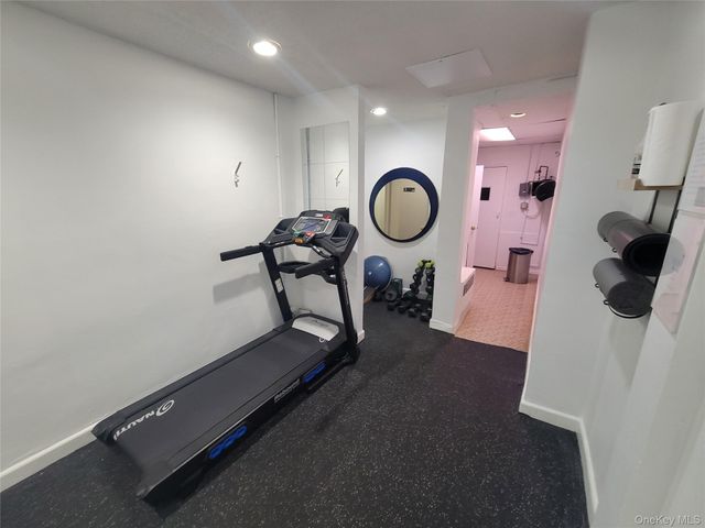 333 E Broadway 4H, Long Beach, NY 11561