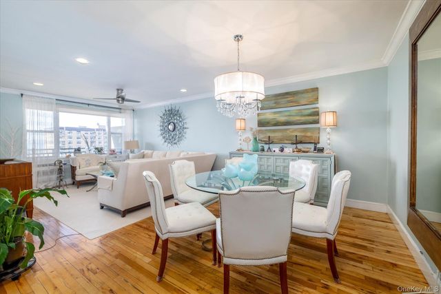 333 E Broadway 4H, Long Beach, NY 11561