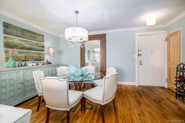 333 E Broadway 4H, Long Beach, NY 11561