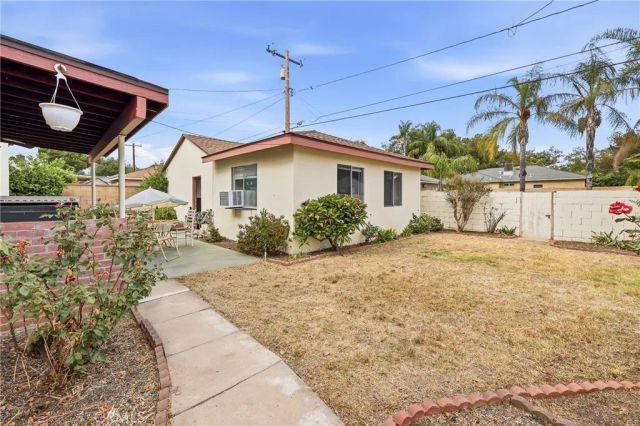 836 N 10th, Upland, CA 91786