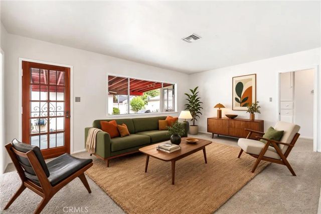 836 N 10th, Upland, CA 91786
