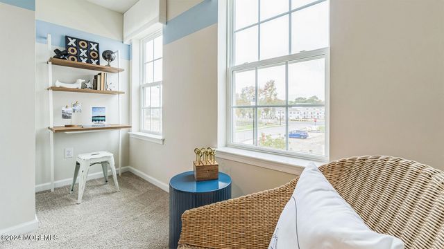 42 Victoria Gardens Square, Neptune Township, NJ 07753